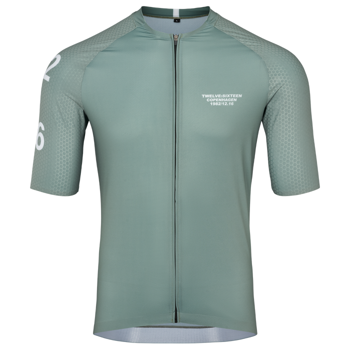 Se Sky pro Jersey Turf Grøn - XL hos Twelve Sixteen