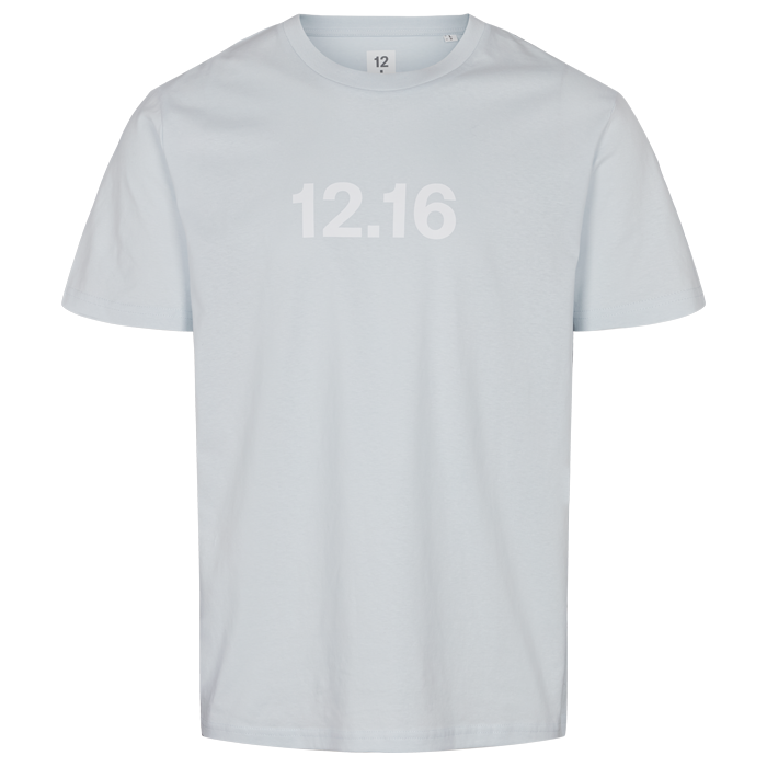 Se T-Shirt 100% Økologisk Bomuld 12.16 logo Lys blå - Small hos Twelve Sixteen