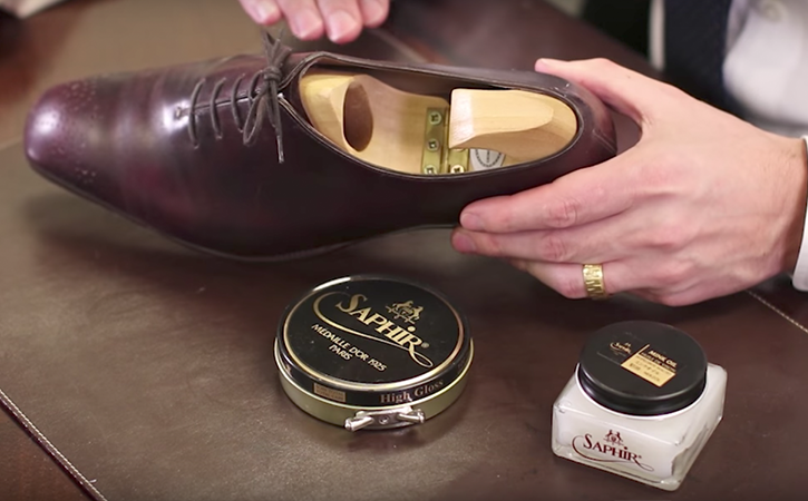 How to take care of your leather: polish, conditioner or dubbin