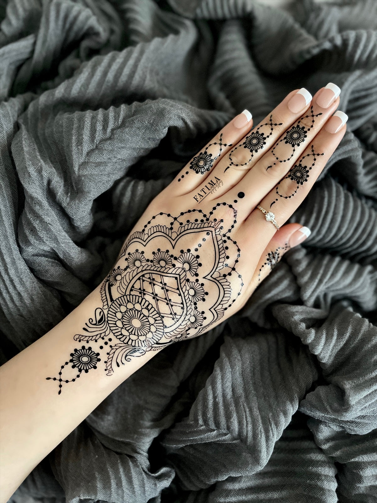 Red Brown Hand Henna Tattoo Lace Tattoo Stickers Women Body Art Temporary  Tattoo Sticker For Women Girls Bride Wedding Party  Festival Body  Accessory  Lazadacoth
