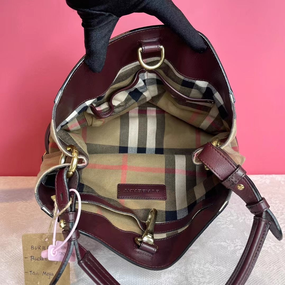 Burberry Bucket Bag – In Wang Vintage