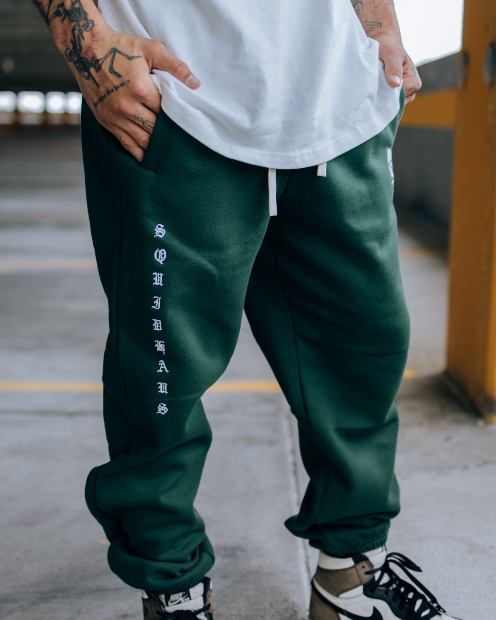 Death Over Average Sweatpants - Cream