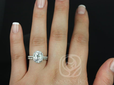 Gwen Heart-Shaped Halo Moissanite Diamond Engagement Ring