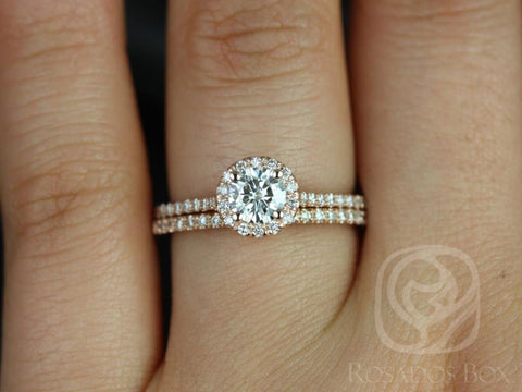 Gwen Heart-Shaped Halo Moissanite Diamond Engagement Ring