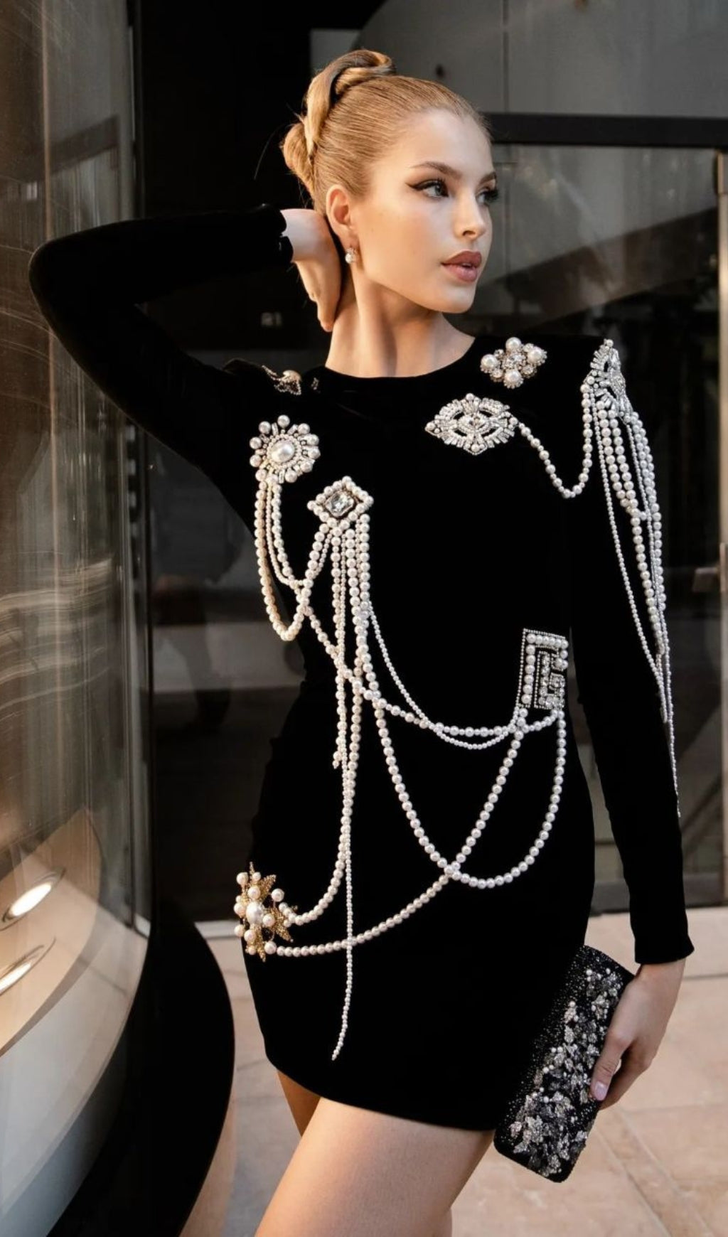BLACK PEARL EMBELLISHED VELVET MINI DRESS - Image 10