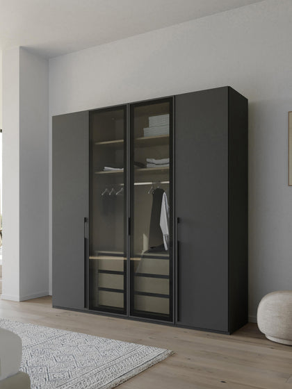 Drehtürenschrank Skat Shine mit beleuchteten Glastüren