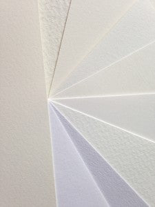 Exemple de différentes couleurs et nuances de papier