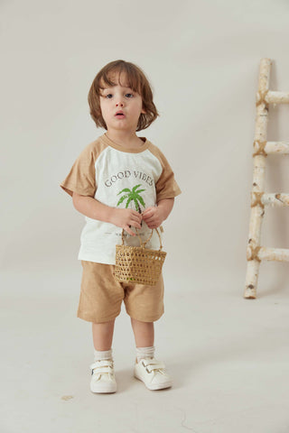 Good vibe T-shirt and Essential Summer Short Look
