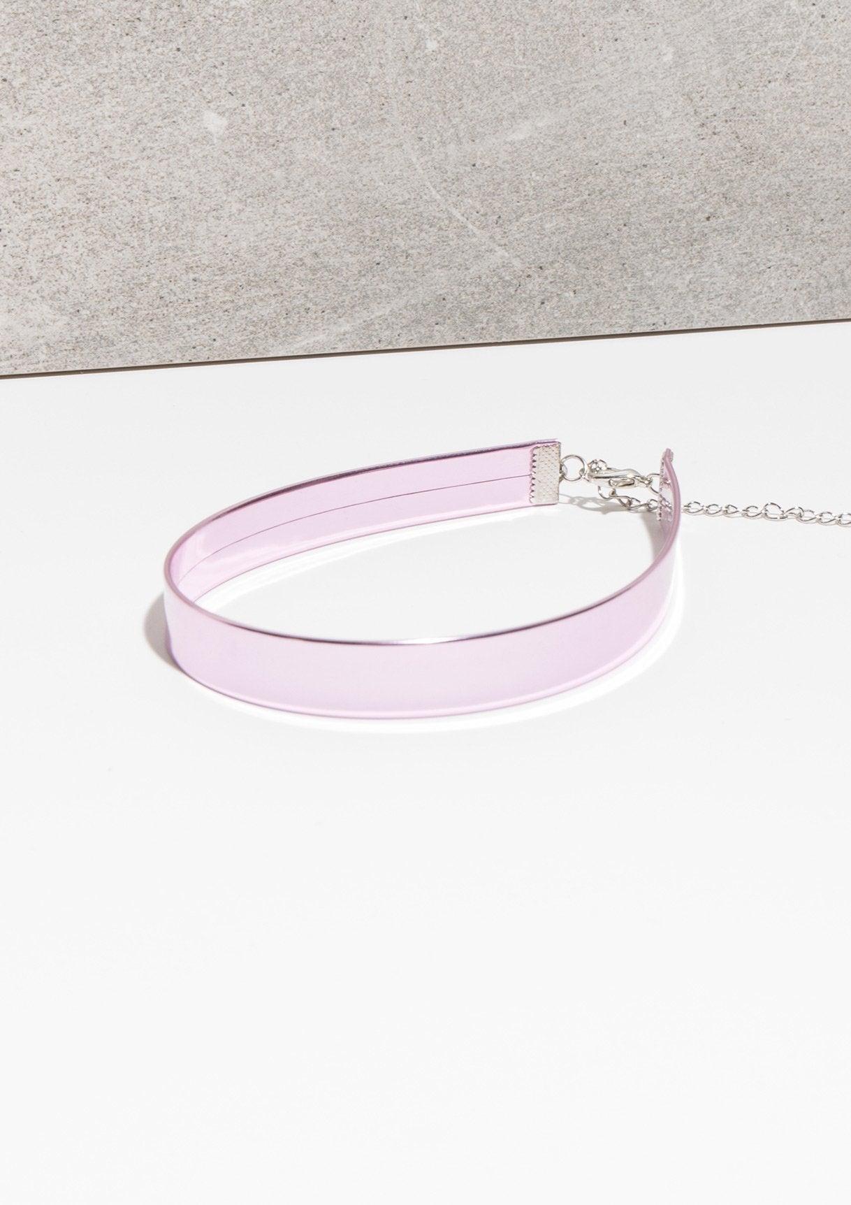 Hillary Pink Iridescent Thin Choker