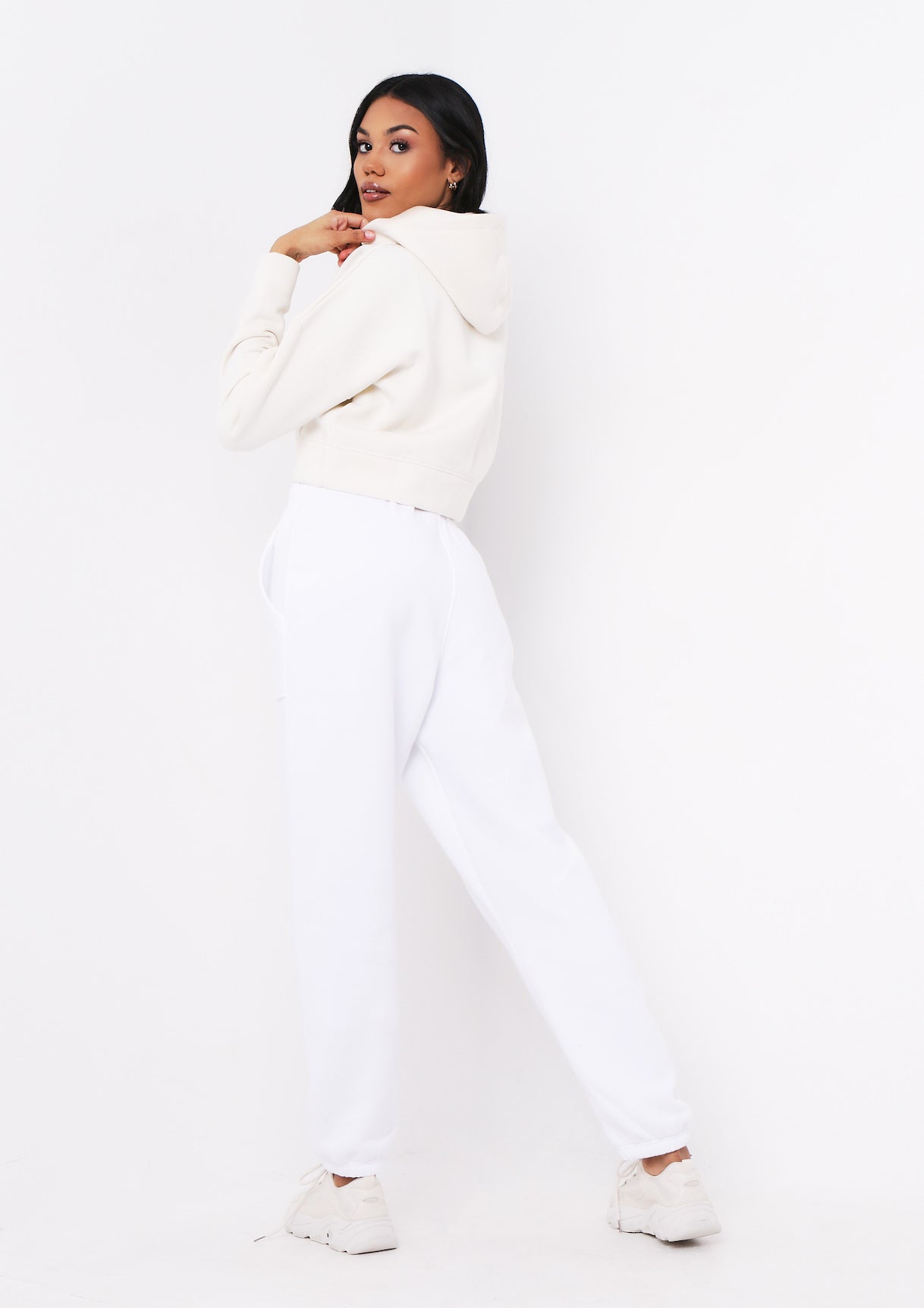 Alina Cream Pocket Front Cropped Hoodie