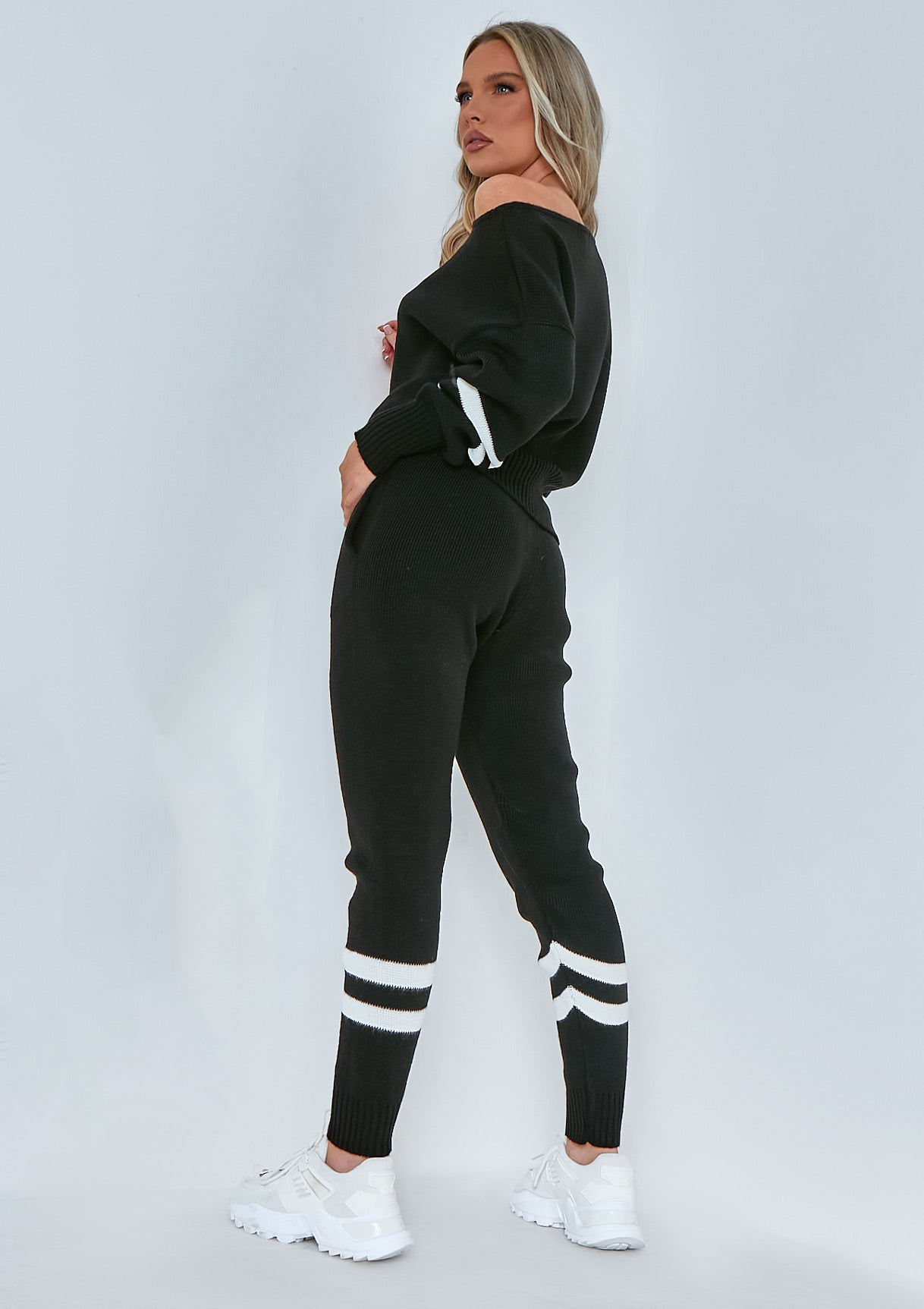 Dominique Black Oversized Knitted Loungewear Set