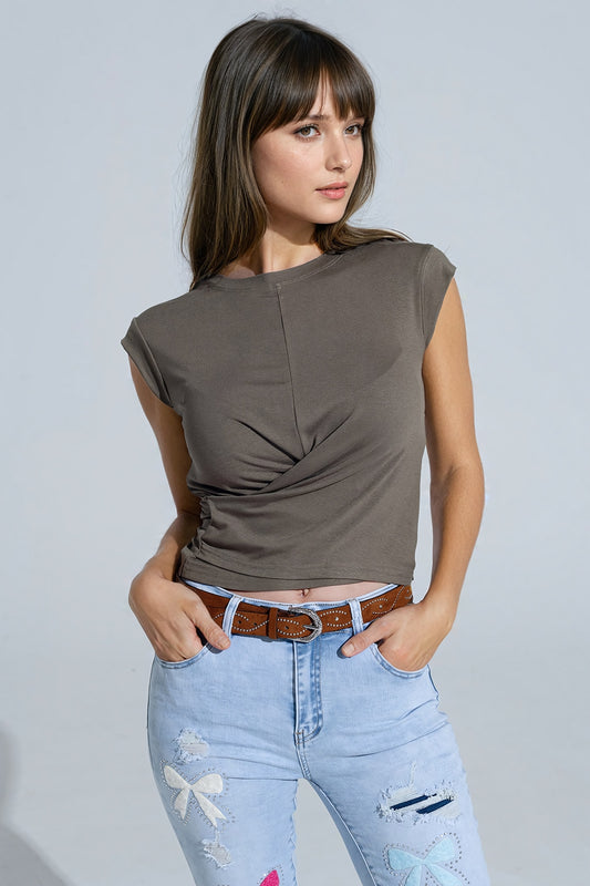 Q2 Khaki short-sleeved top crossed at the bottom front