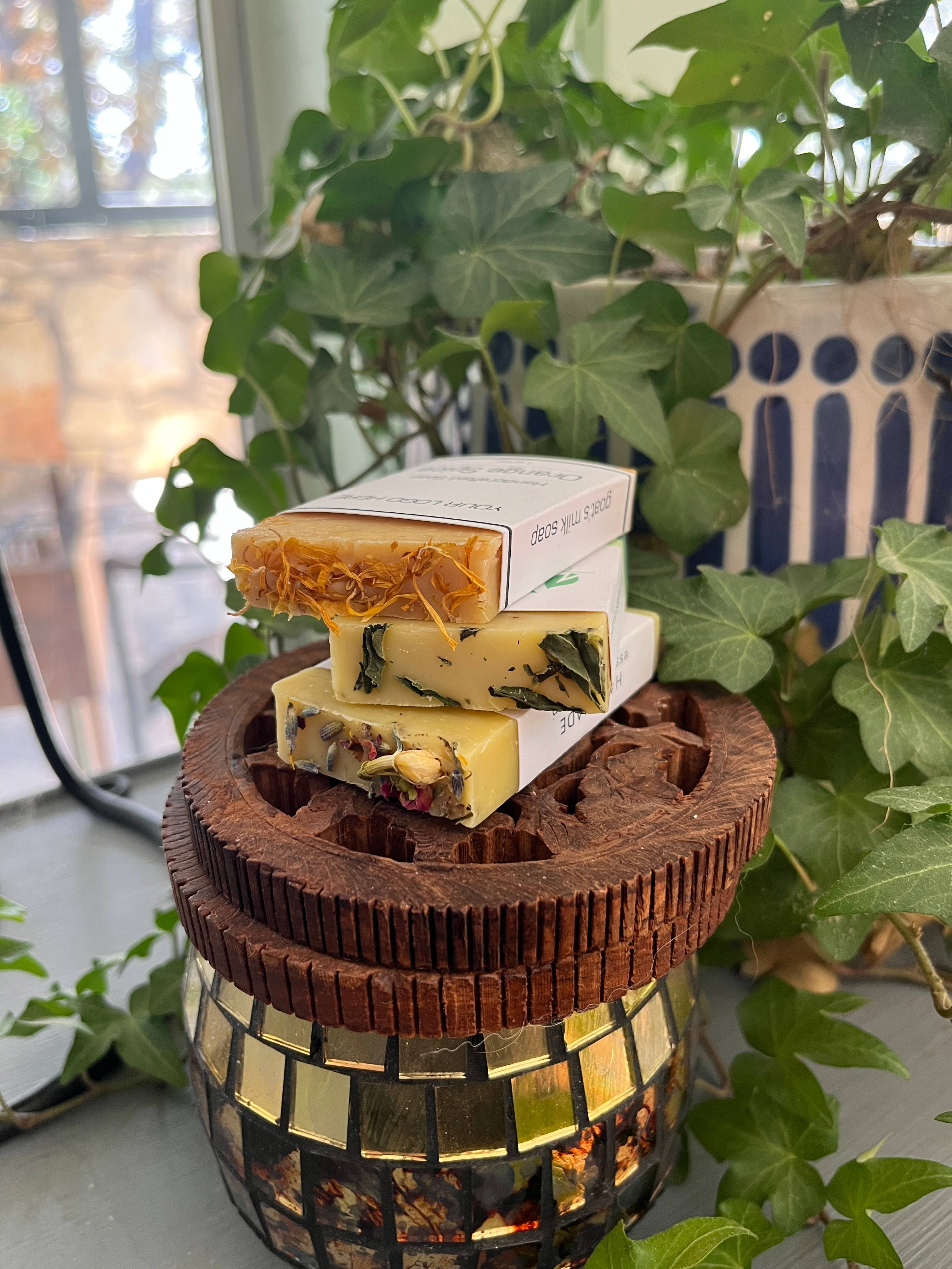 Old Factory Soap + Parousia Perfumes - Personalized Guest Soap, Hotel Soap, Air BNB Soap - 1 oz bar: Mint Blend