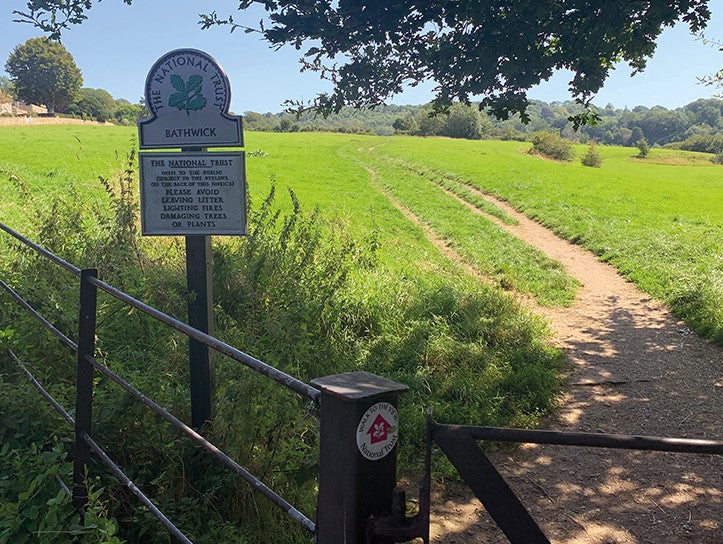 GATE INTO THE FIELDS ABOVE BATH