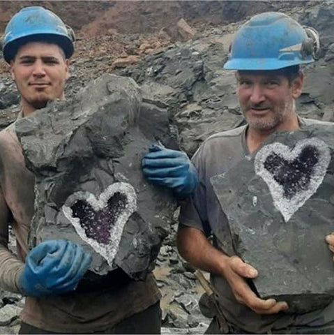 A natural heart shaped amethyst and rock crystal quartz formation was discovered at the Santa Rosa mine in Uruguay.