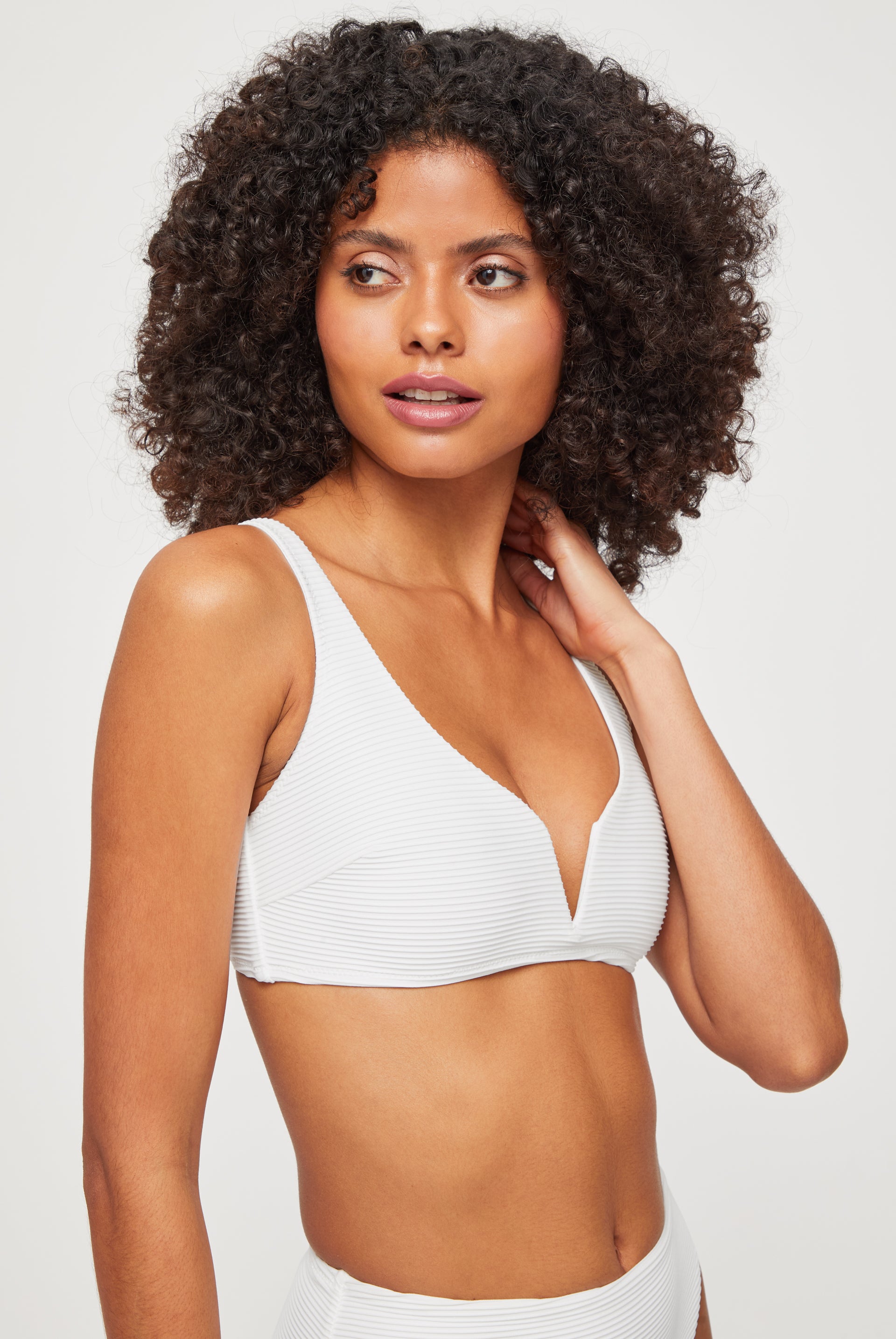 Rhode Island V-Cut Top