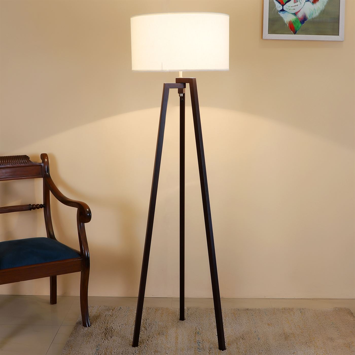 tripod small lamp