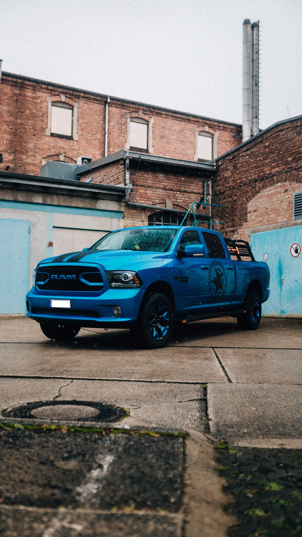 pick-up truck u.s. car bed rack