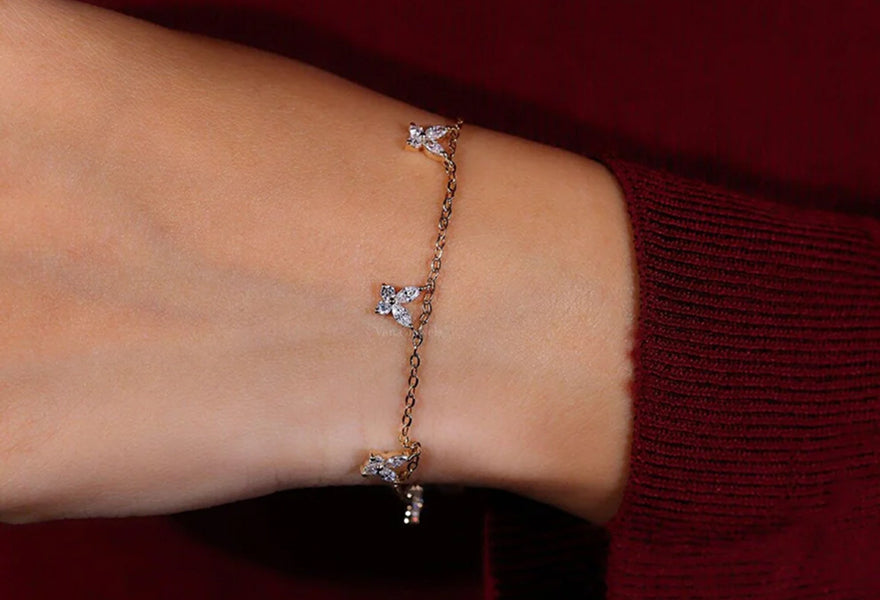 Bracelets 