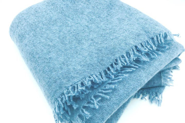 Ultralight felted cashmere blanket helps you fall asleep.
