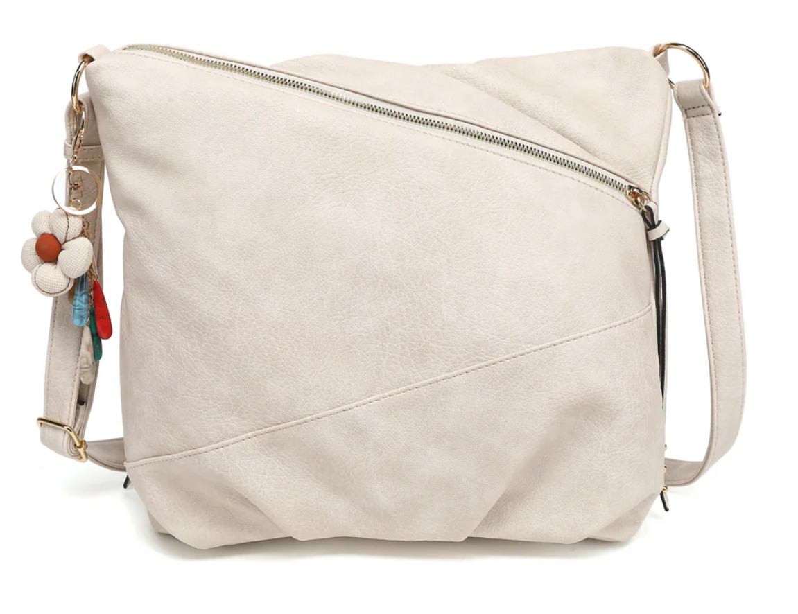 AN Ready Stock AS405 CupCake Crossbody bag $17.00 20 PCS MINIMUM