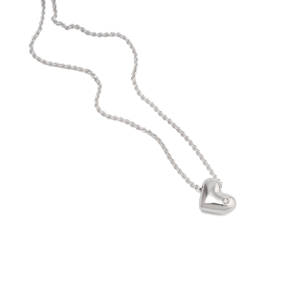 An image of the Solid Heart Pendant with a Diamond