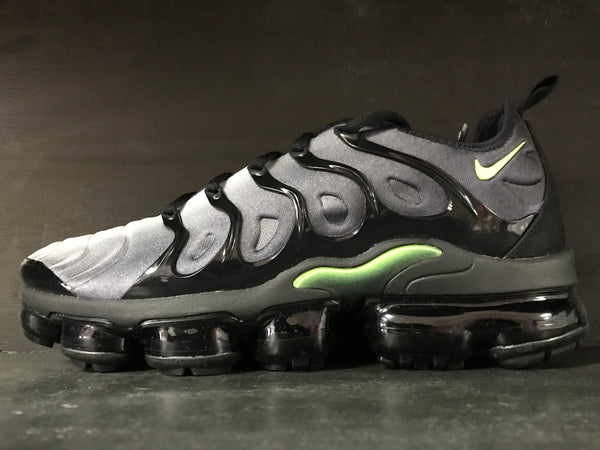 Air Vapormax Plus 'Neon 95' – sneaker plugz