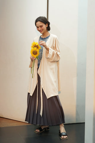 pleated-skirt-Thenblank-Outfit-Bukber