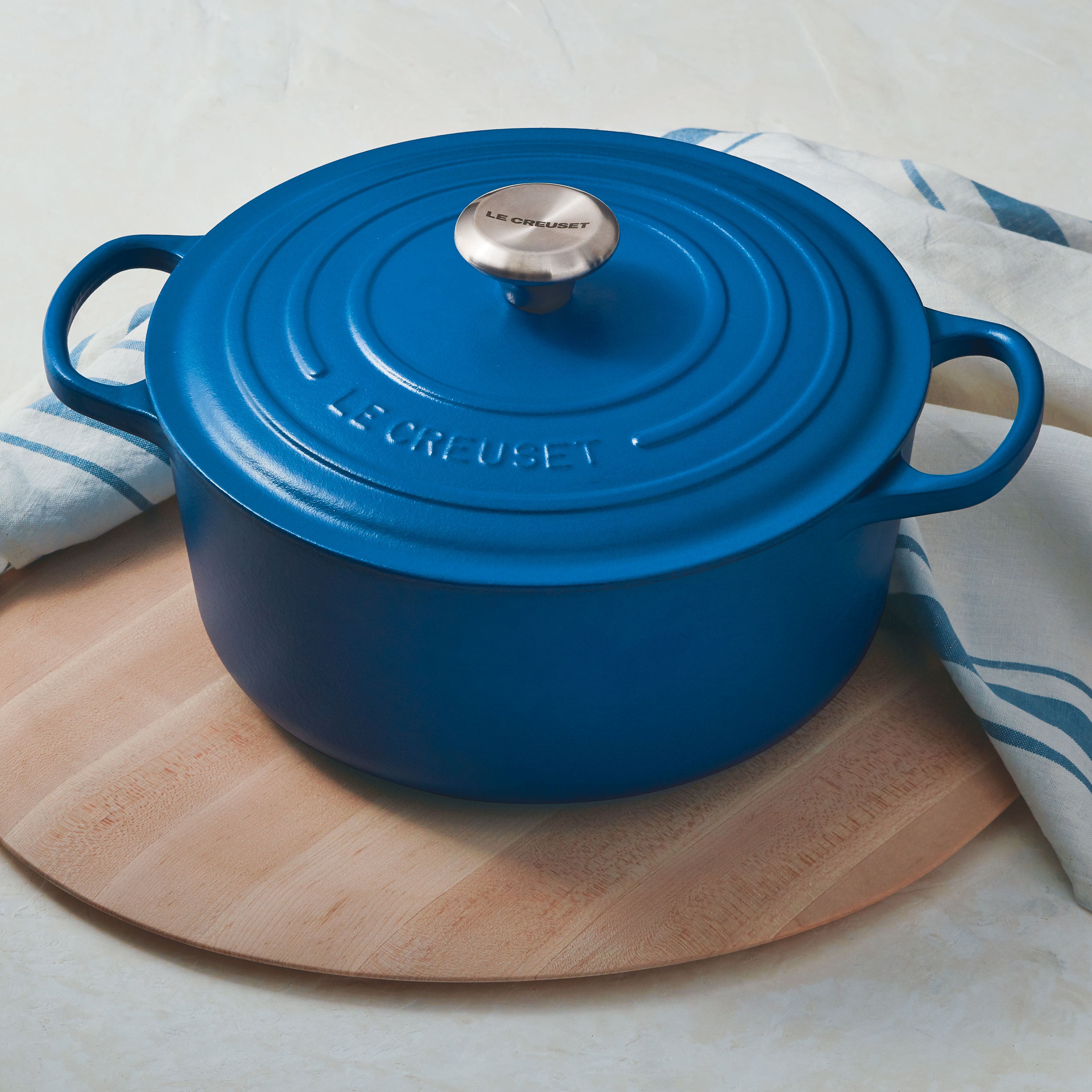 Le Creuset Signature Cast Iron 9 Piece Marseille Cast Iron Cookware Set