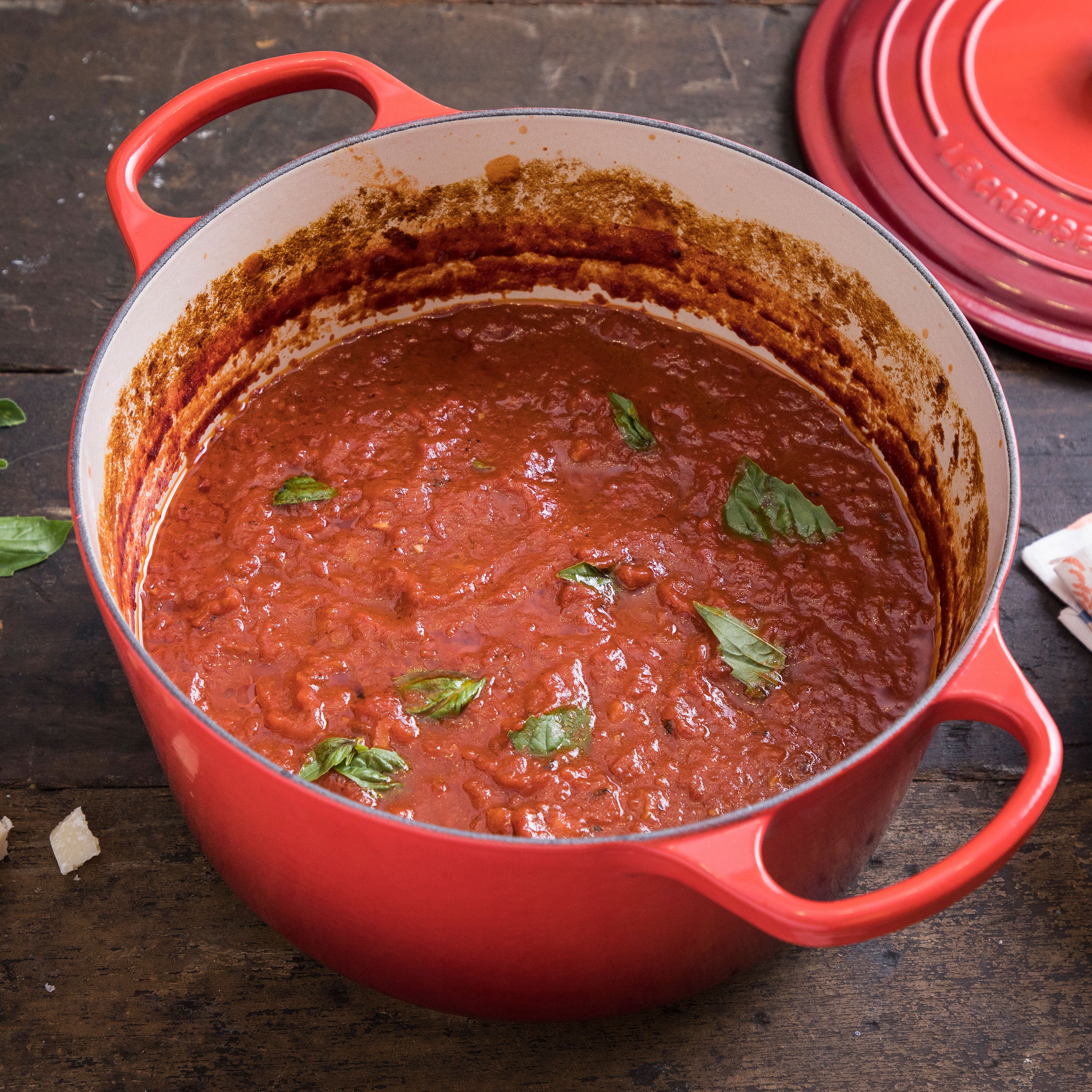 Le Creuset Signature Cast Iron 7.25-quart Cerise Round Dutch Oven