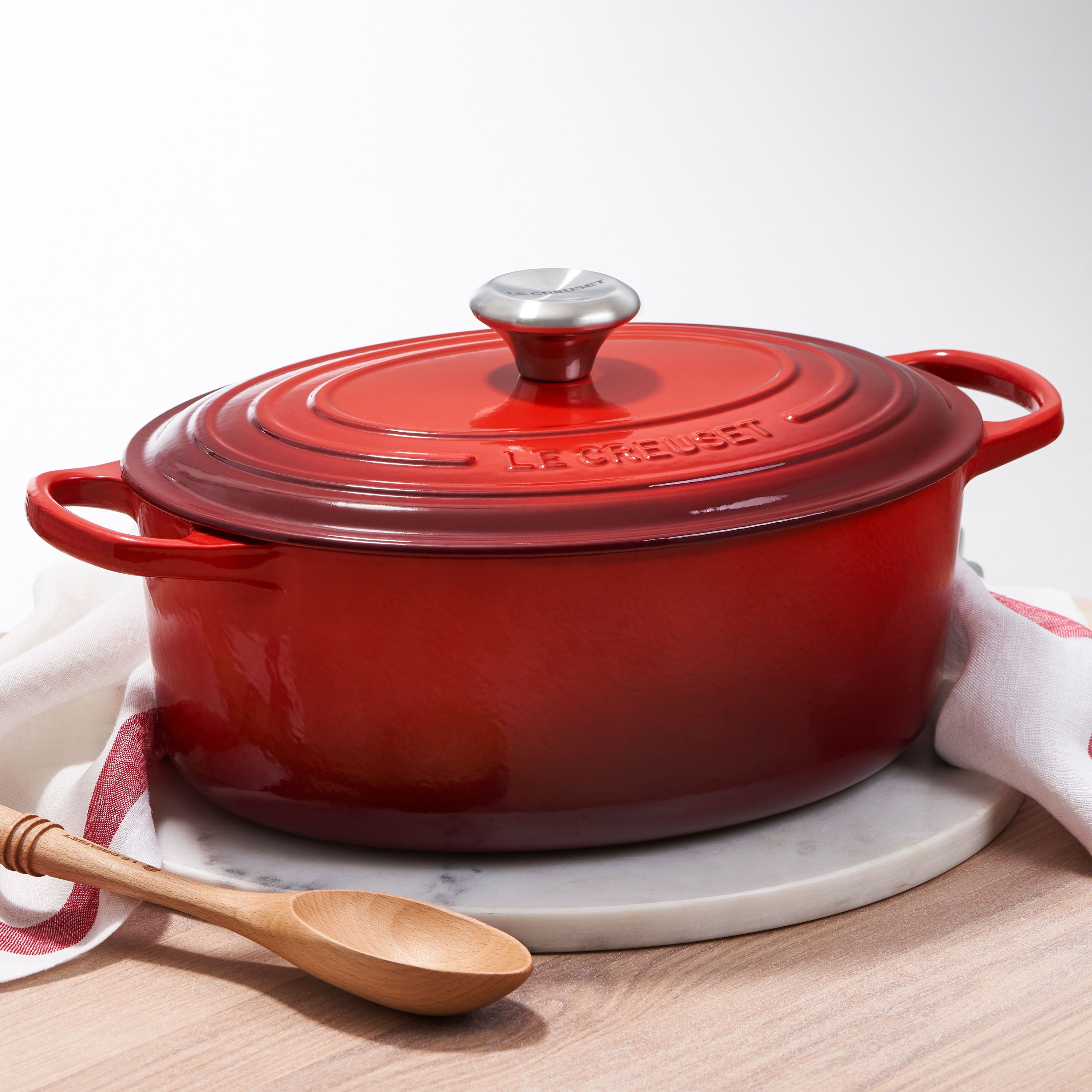 Le Creuset Signature Cast Iron 5-quart Cerise Oval Dutch Oven