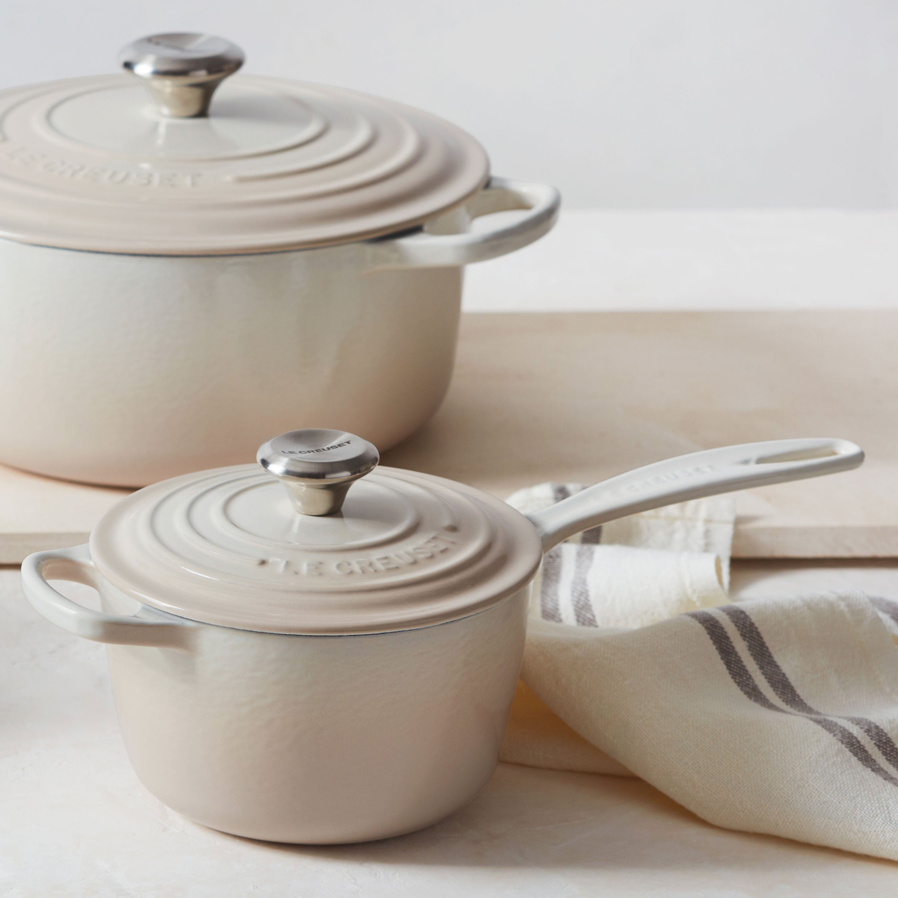 Le Creuset Signature Cast Iron 1.75-quart Meringue Saucepan