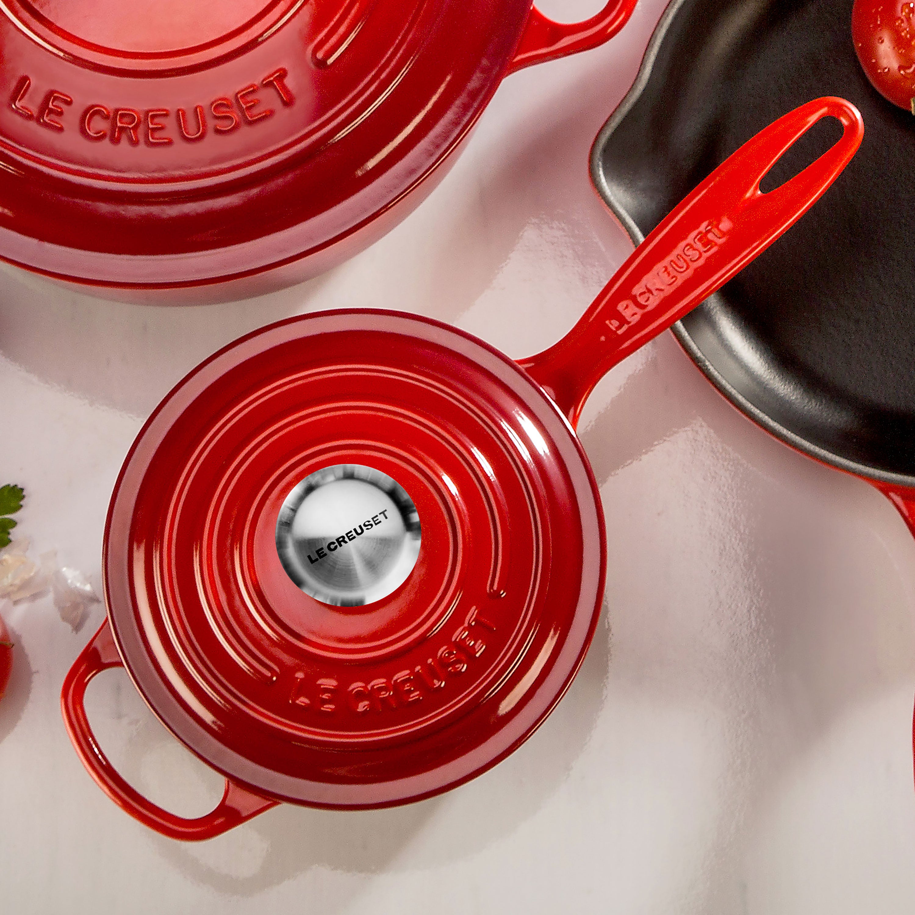 Le Creuset Signature Cast Iron 2.25-quart Cerise Saucepan