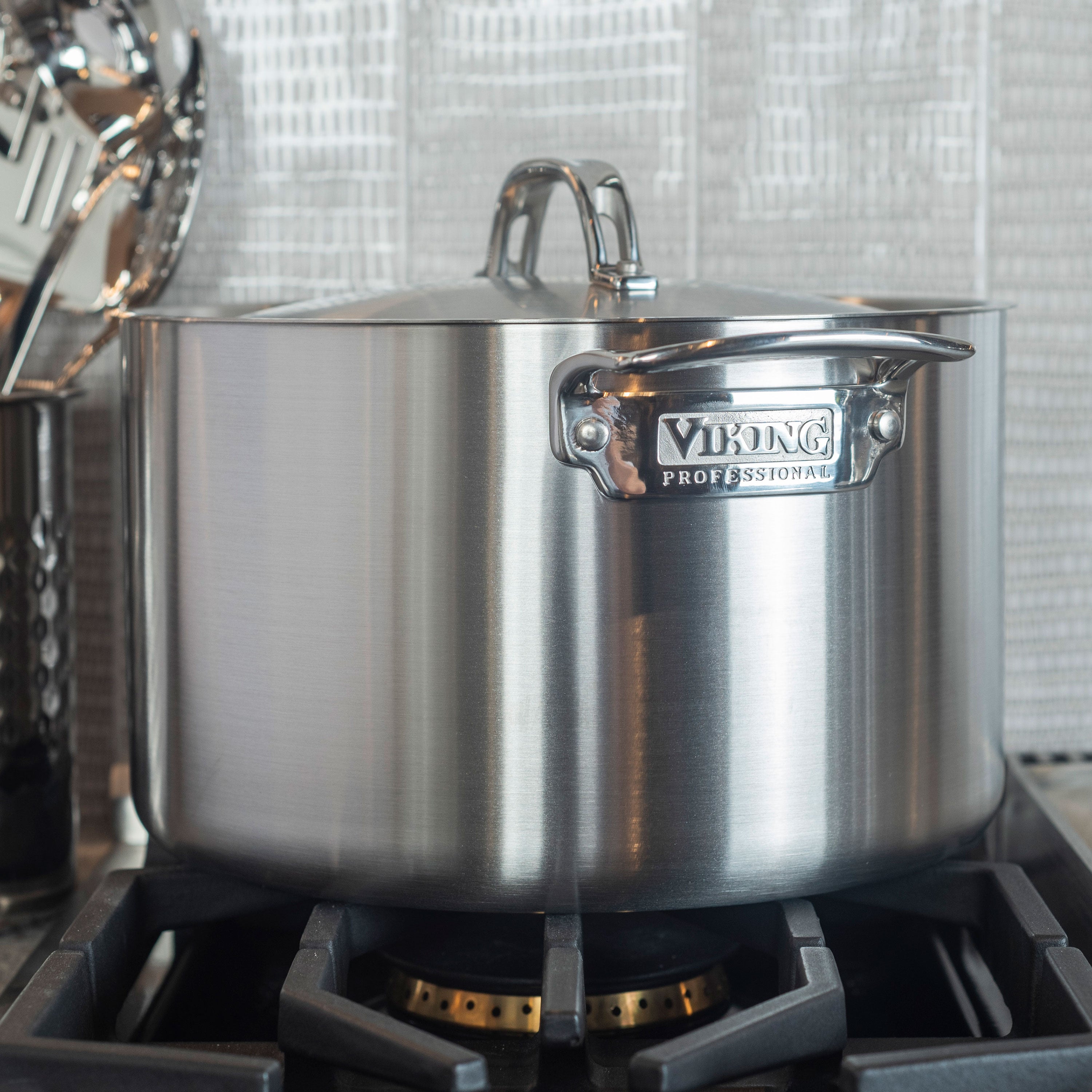 Viking Professional 5-ply 8-quart Stainless Steel Stock Pot