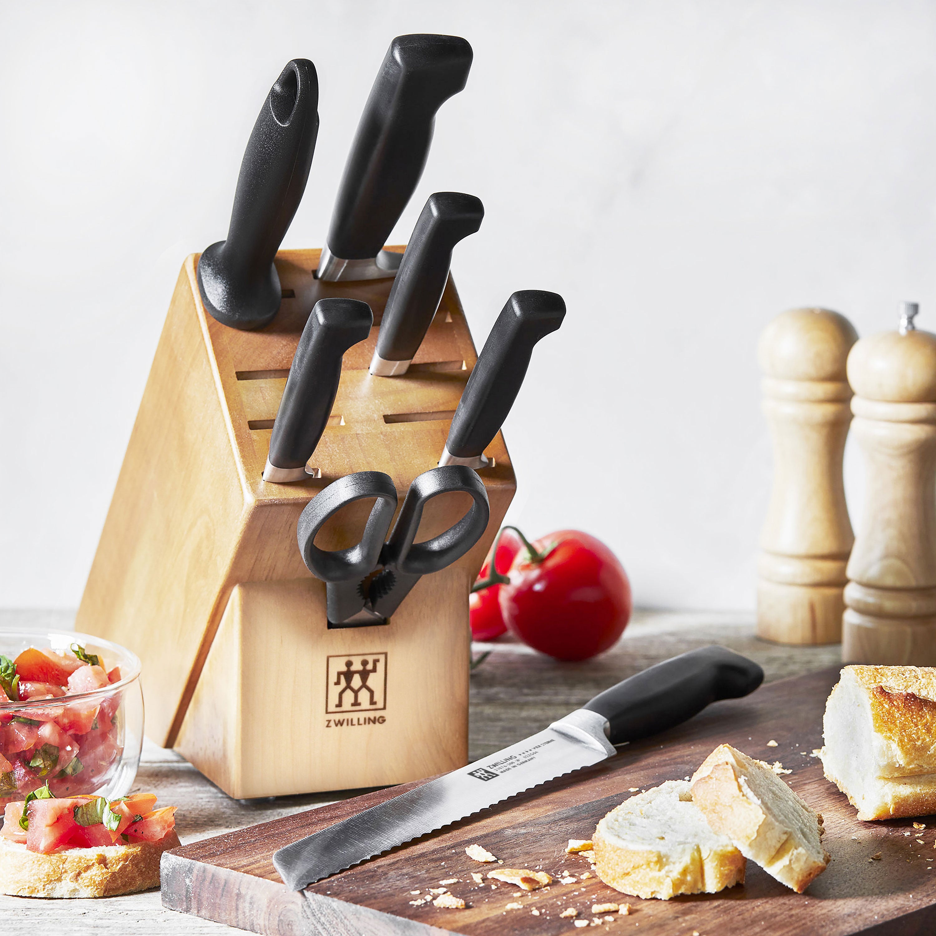 Zwilling Four Star 2.75