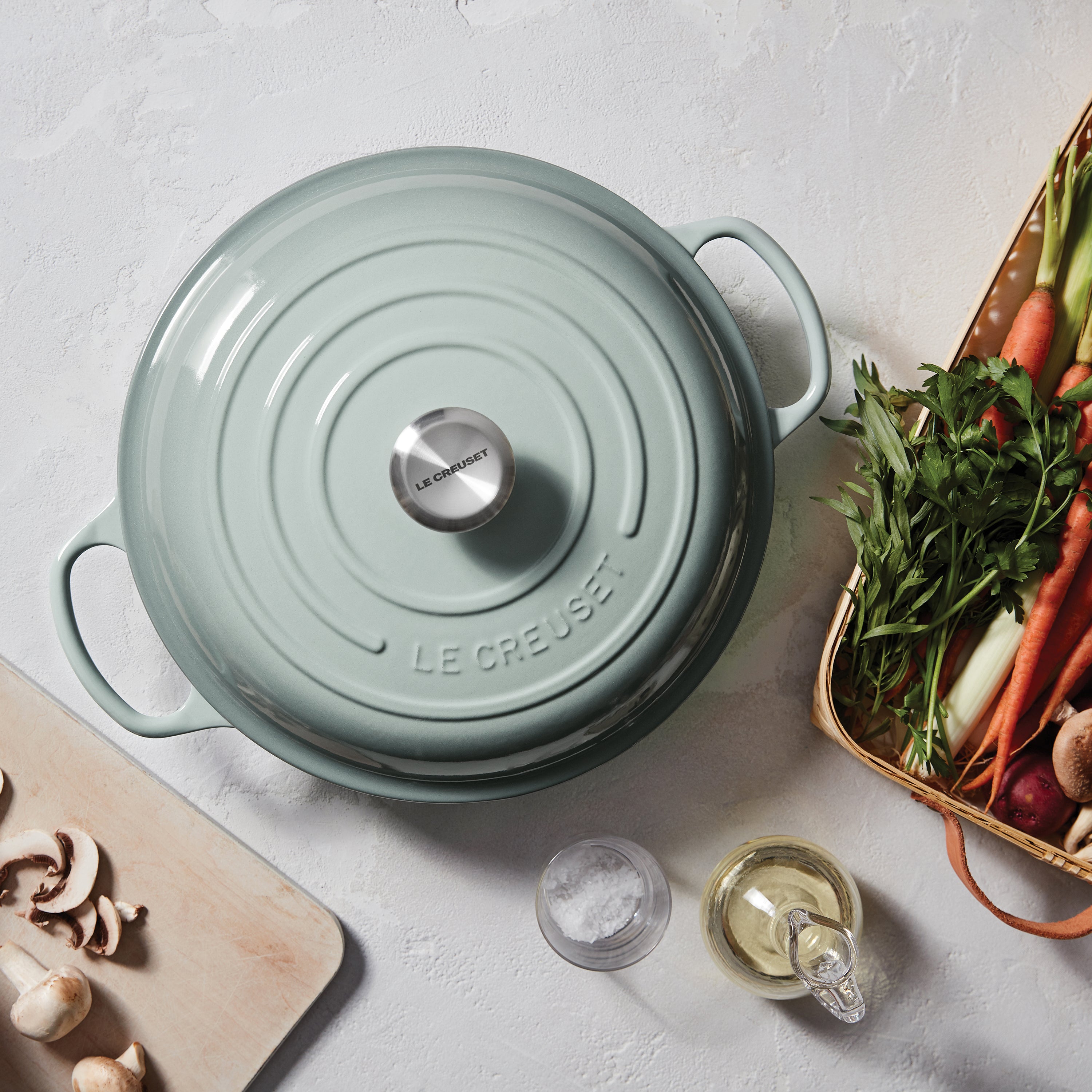 Le Creuset Signature Cast Iron 3.5-quart Sea Salt Braiser