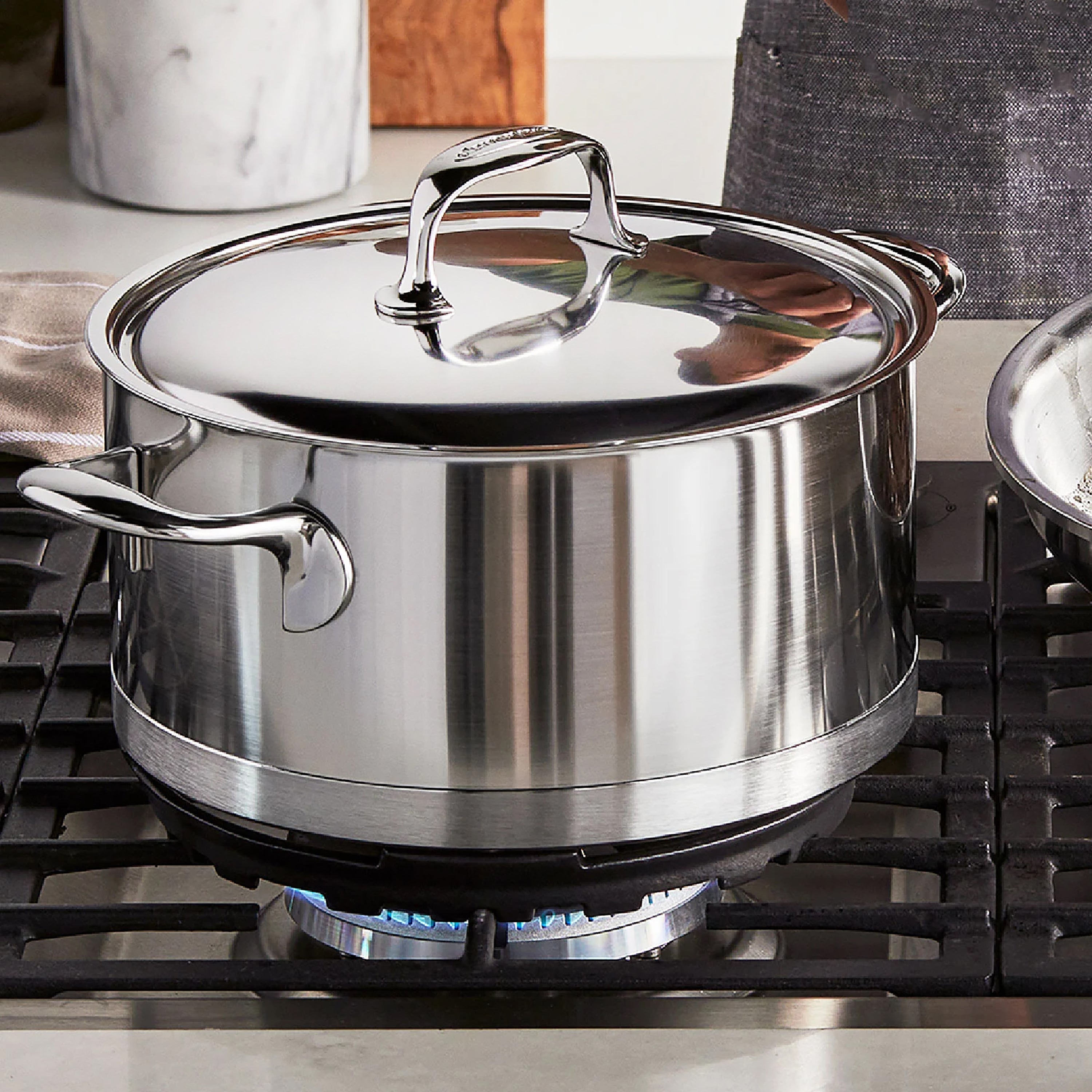 Demeyere Atlantis 5.5-quart Stainless Steel Dutch Oven