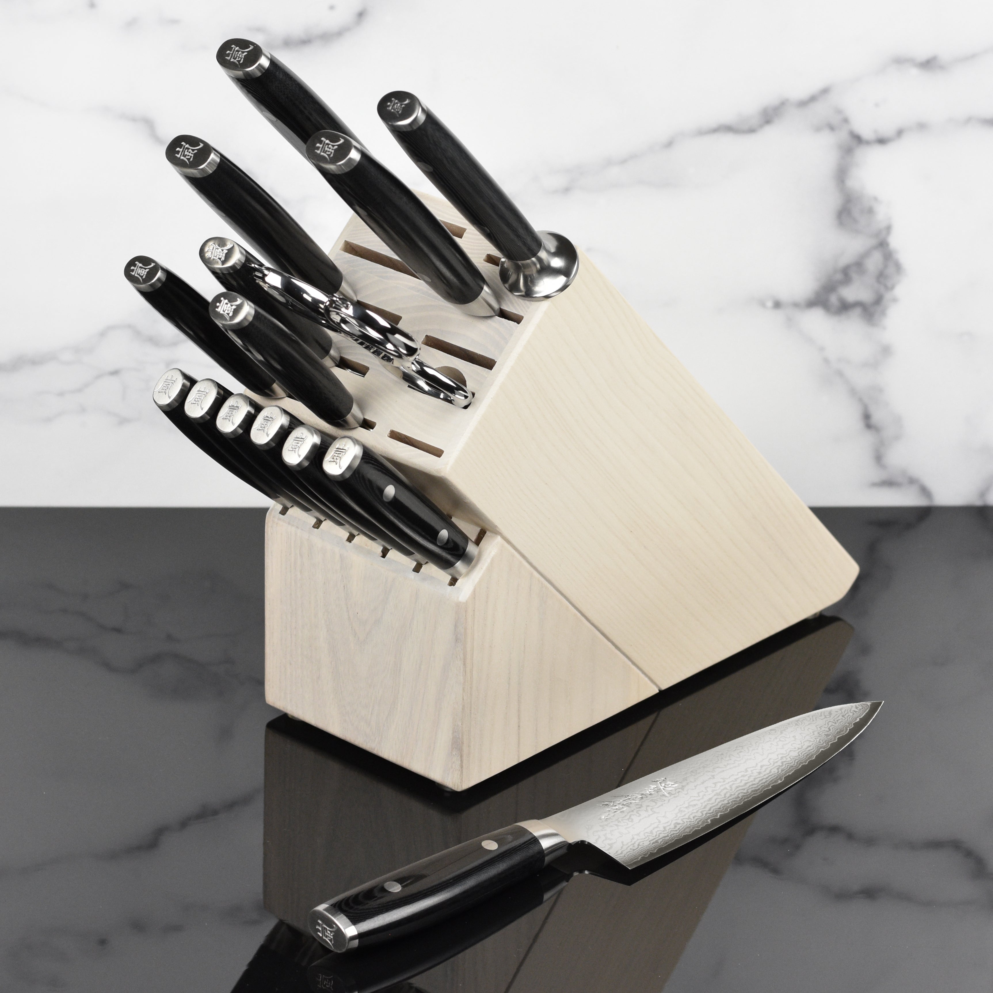 Yaxell Ran Plus 16 Piece Gray Ash Knife Block Set