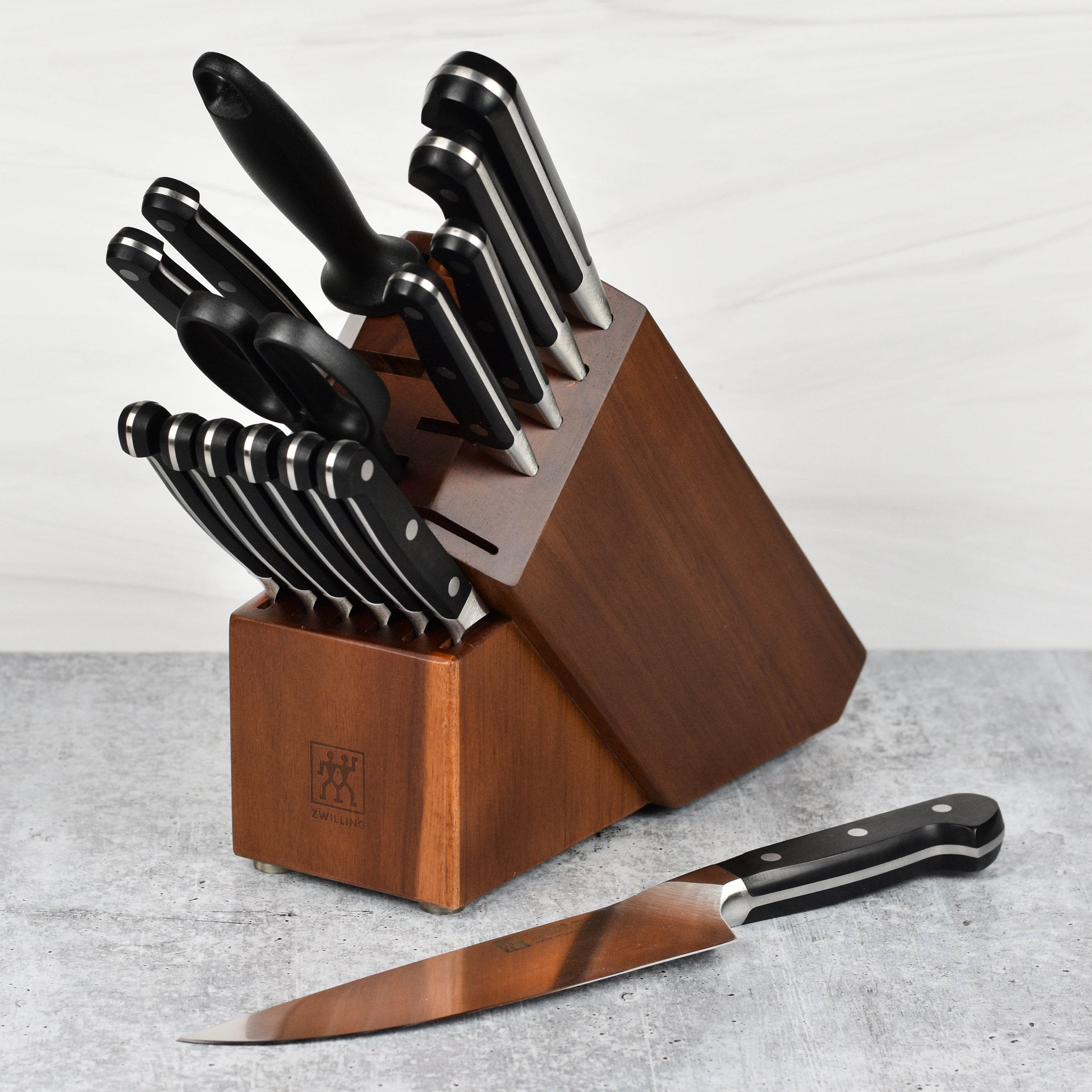 Zwilling Pro 16 Piece Acacia Knife Block Set