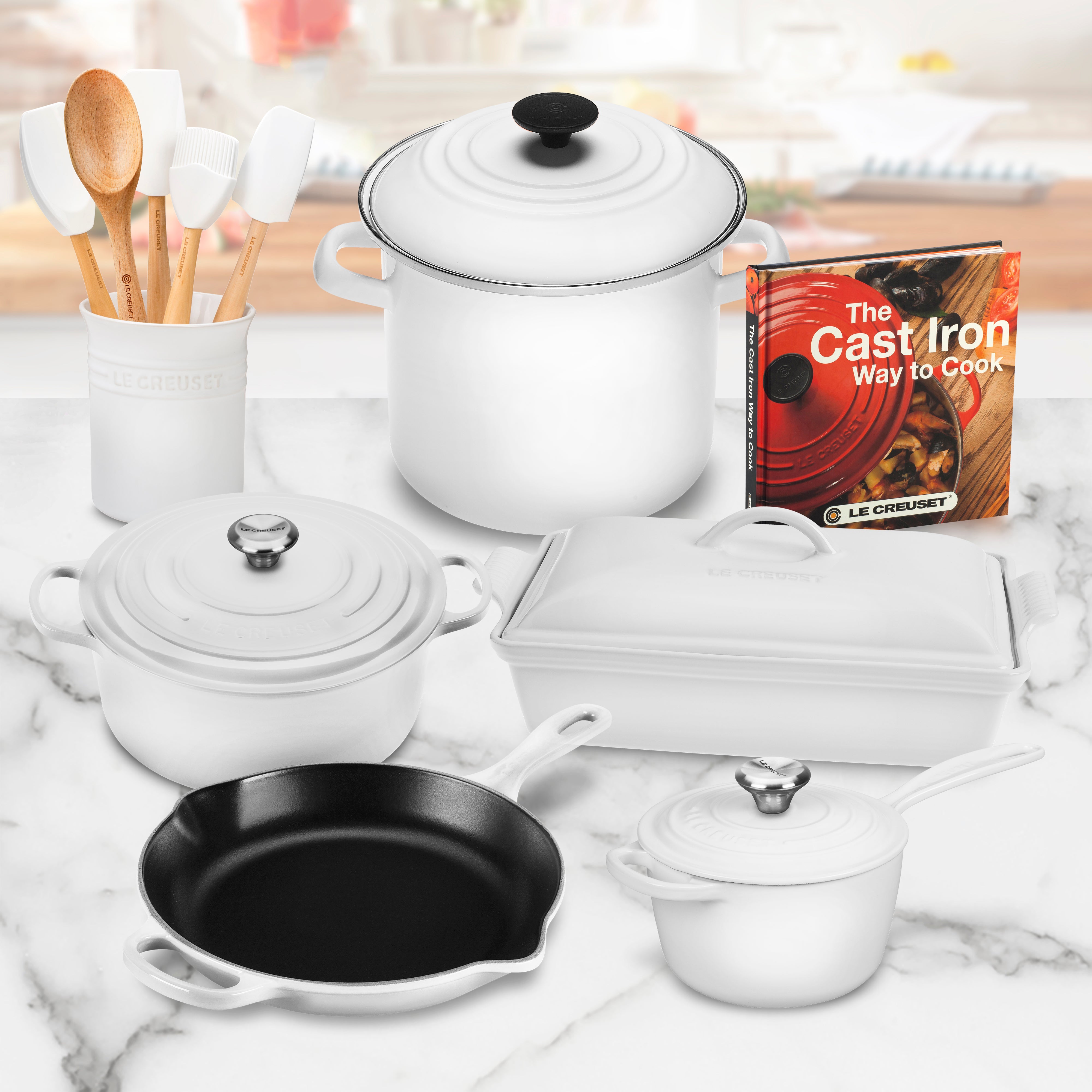 Le Creuset Signature Cast Iron 16 Piece White Cookware Set