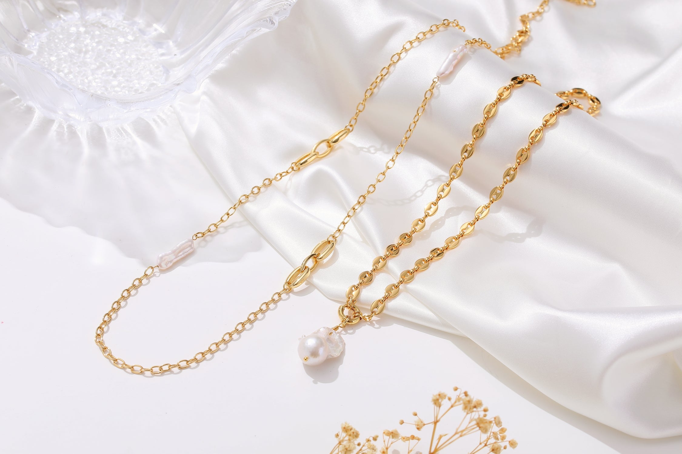 Golden Puffed Anchor Mariner Chain Baroque Pearl Necklace