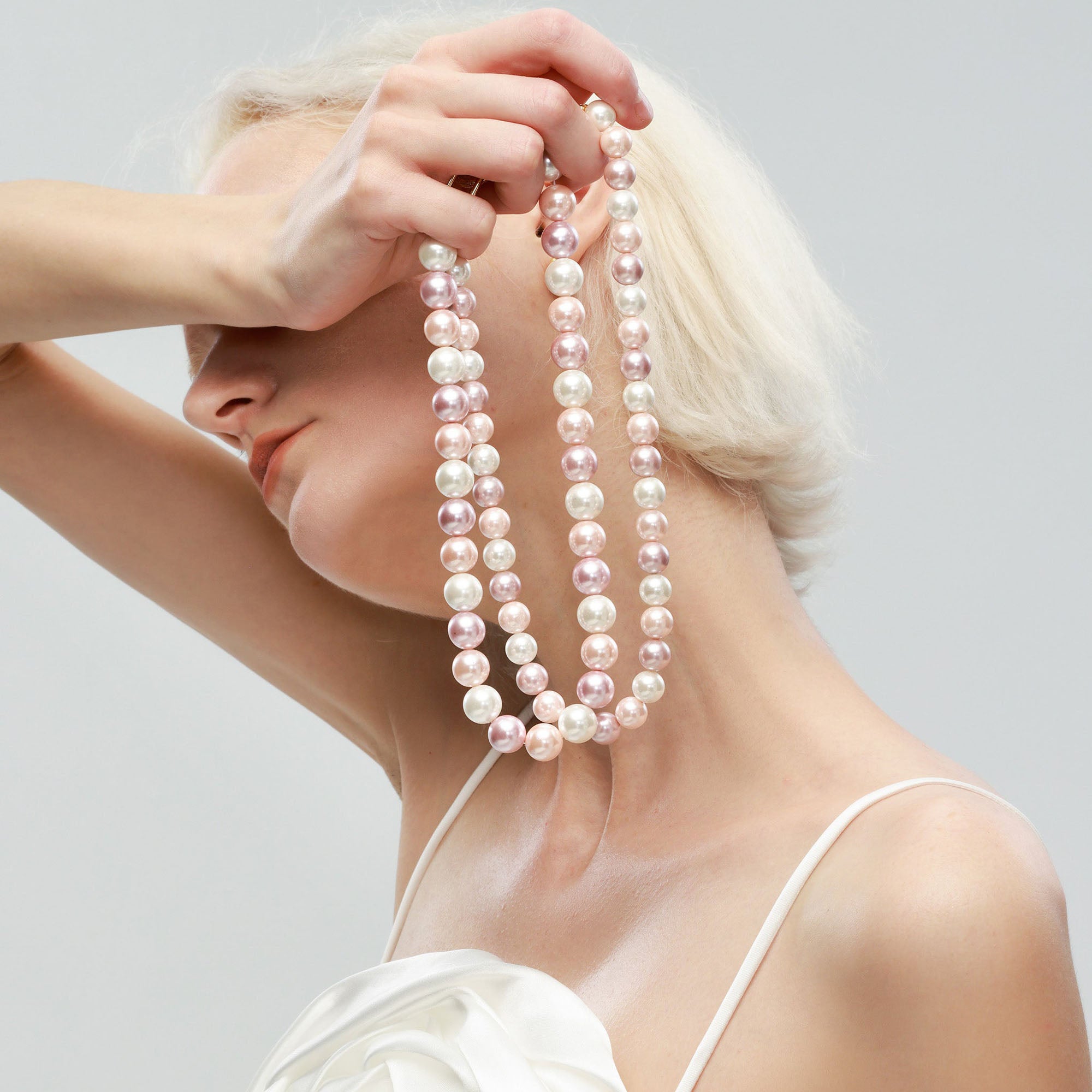 Classicharms Pink Shell Pearl Necklace with Gem-Encrusted Carabiner Lock