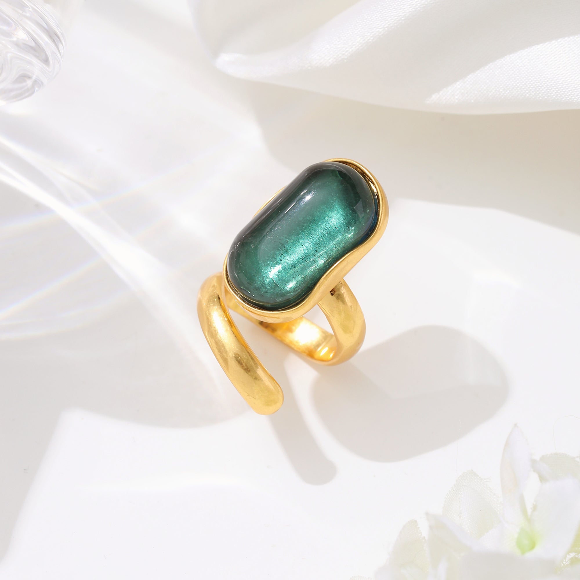 Classicharms Vintage Inspired Emerald Green Cocktail Ring