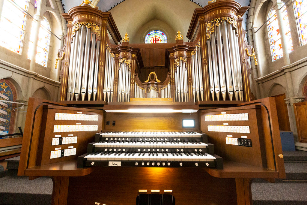 Allen Organ Switzerland - Orgue de Farvagny