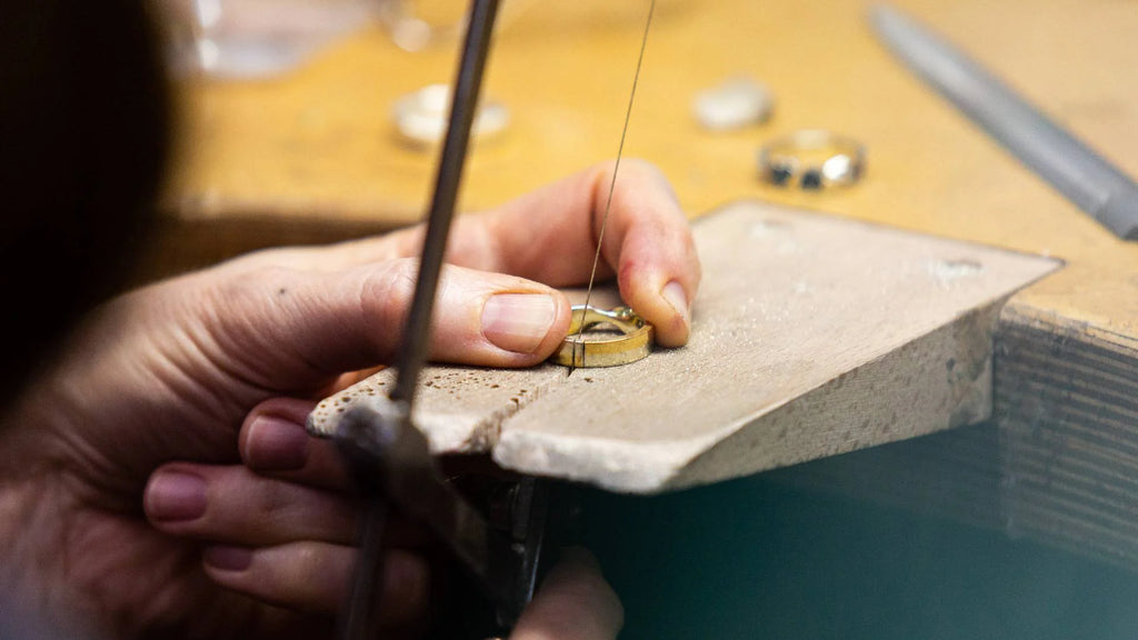 Recycling Precious Old Jewellery