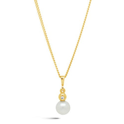 Christmas pearl and diamond necklace
