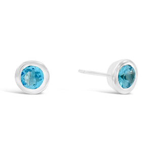 Blue topaz round silver earstuds