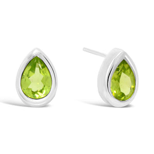 Peridot silver earstuds pear shaped 7x5mm