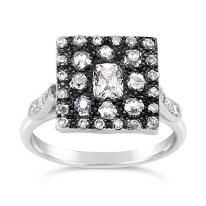 Vintage style Ring in white gold with old cut diamonds