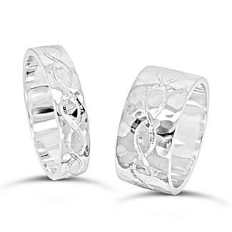Engraved wedding rings